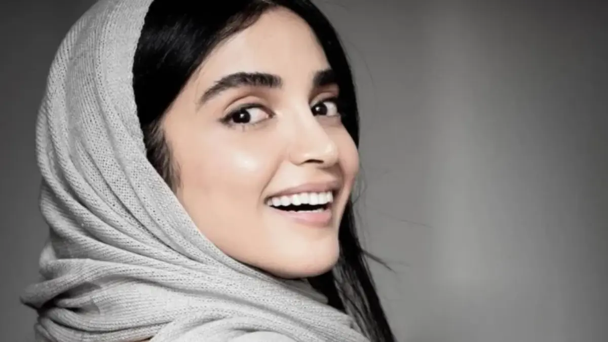 نمایی هنری از چهره دیدنی و زیبای الهه حصاری