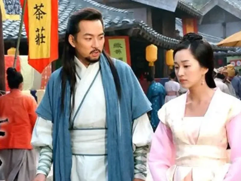 عکس یوم جانگ و بانو جانگ‌هوا در جشن پایان سریال امپراتور دریا