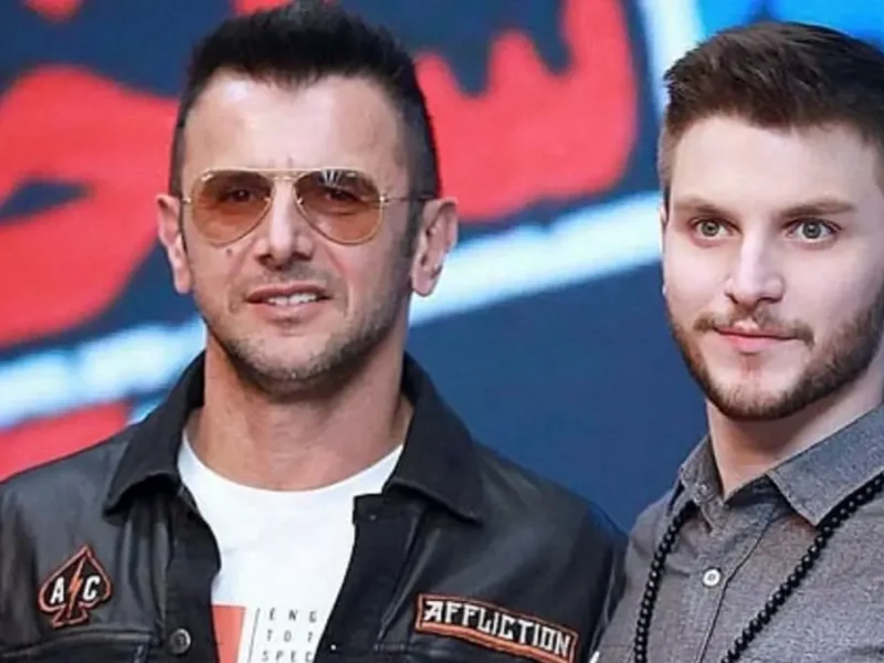 خبر روز | عکس قاب خانوادگی از تولد 28 سالگی پسر امین حیایی عکس قاب خانوادگی از تولد 28 سالگی پسر امین حیایی