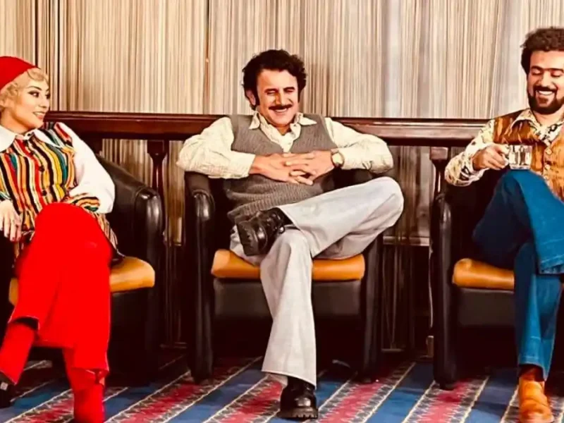 قابی از «امین حیایی و احمد مهرانفر» در پشت صحنه فیلم سینمایی کوکتل مولوتف