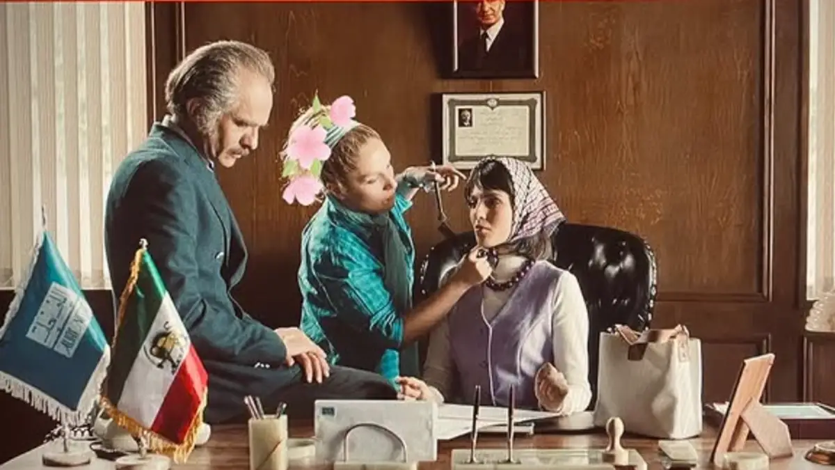 خبر روز | بوسه بابک حمیدیان بر سر بازیگر دختر جوان جنجالی شد! 1 بوسه بابک حمیدیان بر سر بازیگر دختر جوان جنجالی شد!