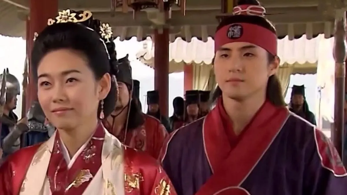 عکس یادگاری سولان و زیائوچن در پشت‌صحنه سریال جومونگ