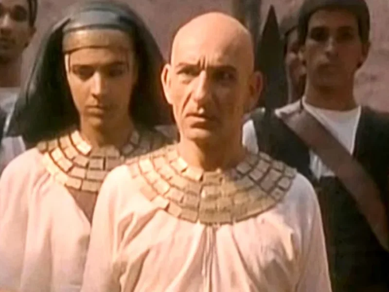 سفر به گذشته | چهره «پوتیفار» در سریال آمریکایی یوسف در 81 سالگی چهره «پوتیفار» در سریال آمریکایی یوسف در 81 سالگی