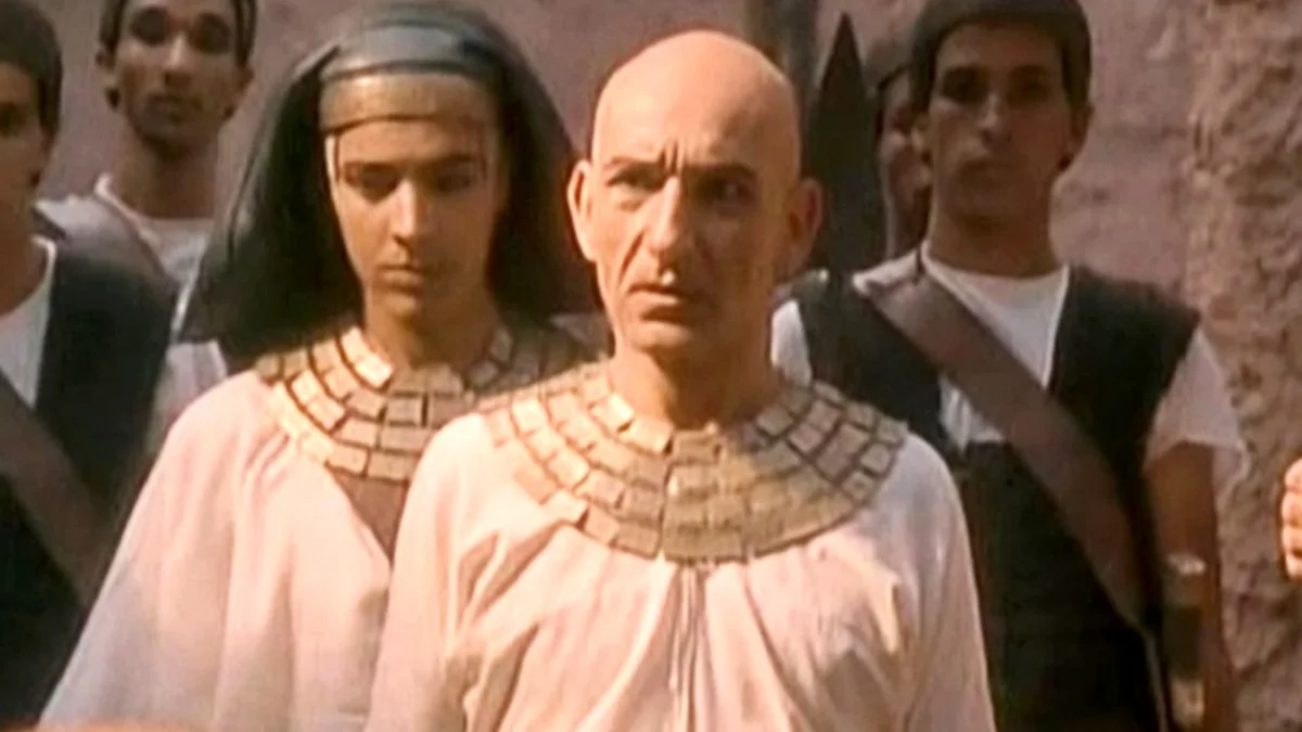 چهره «پوتیفار» در سریال آمریکایی یوسف در 81 سالگی