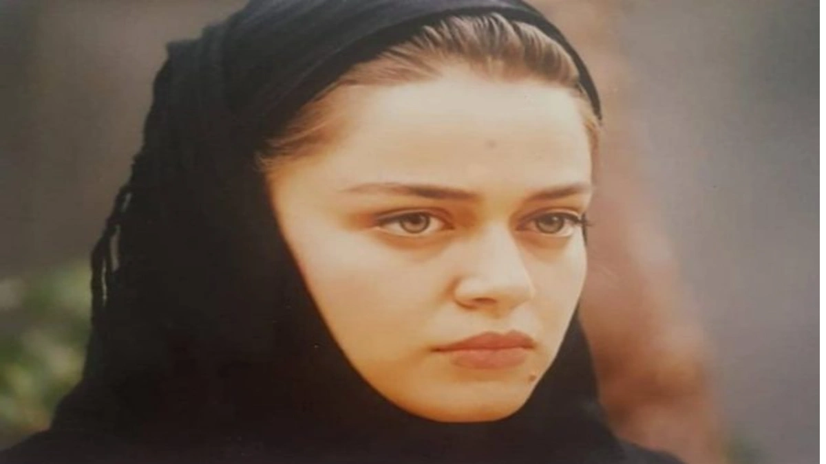 خبر روز | میکاپ عجیب بهاره رهنما همه را غافلگیر کرد 1 میکاپ عجیب بهاره رهنما همه را غافلگیر کرد