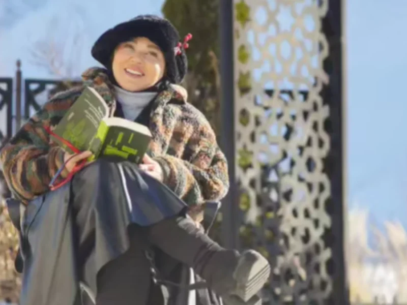 چهره جنجالی و دیدنی «بهاره رهنما» در کنار دخترش در کانادا
