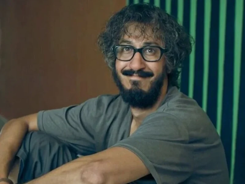 مرد عینکی بهرام افشاری در آستانه ثبت یک رکورد قابل توجه