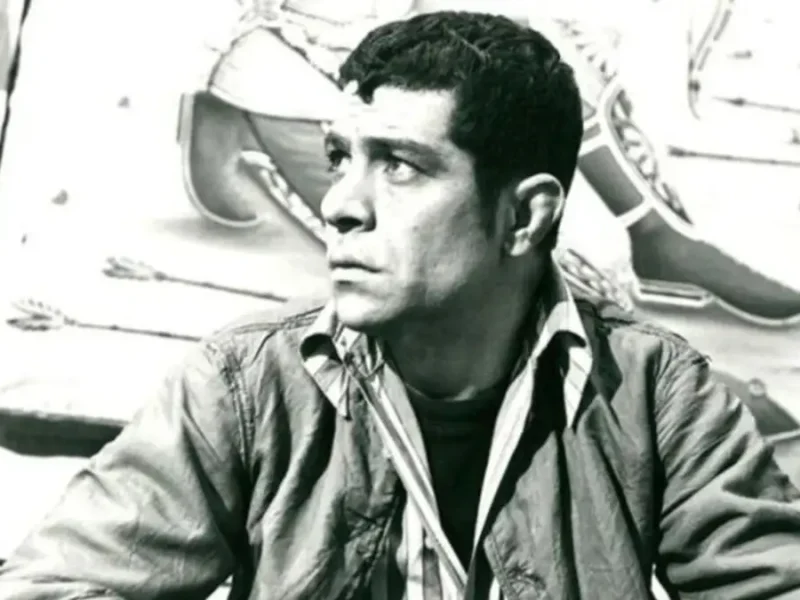 عکس بهروز وثوقی، عوامل و مردم سر صحنه فیلم قیصر
