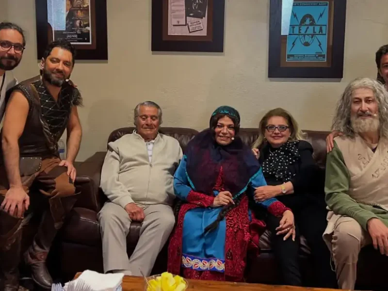 دو نسل متفاوت در یک قاب بهروز وثوقی در لس آنجلس