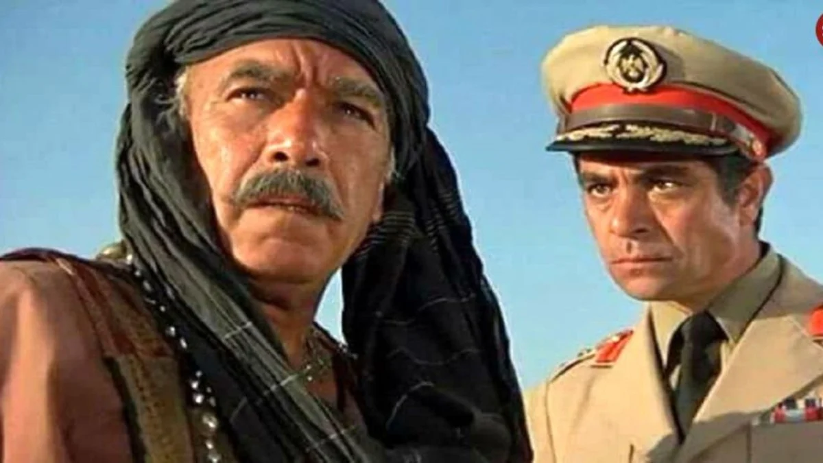 تاریخ وبگردی | «بهروز وثوقی و آنتونی کوئین» در پشت صحنه فیلم کاروان ها؛ سال 56