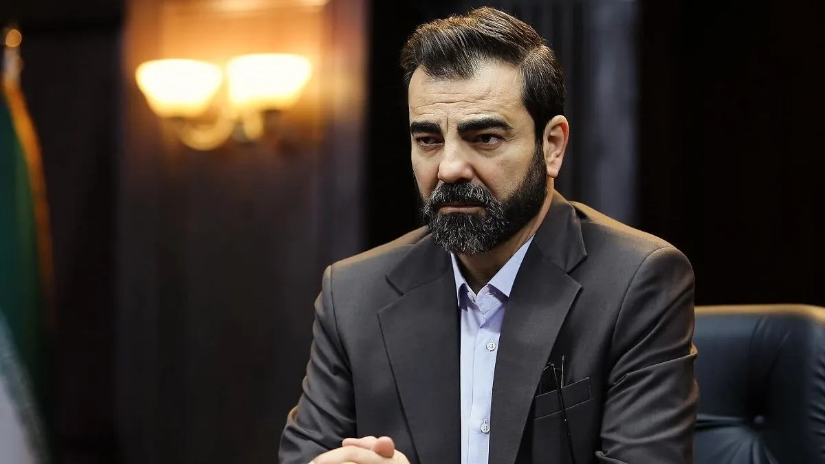 تغییر تیپ و چهره «قاضی خلج» با بازی بهزاد خلج در 49 سالگی