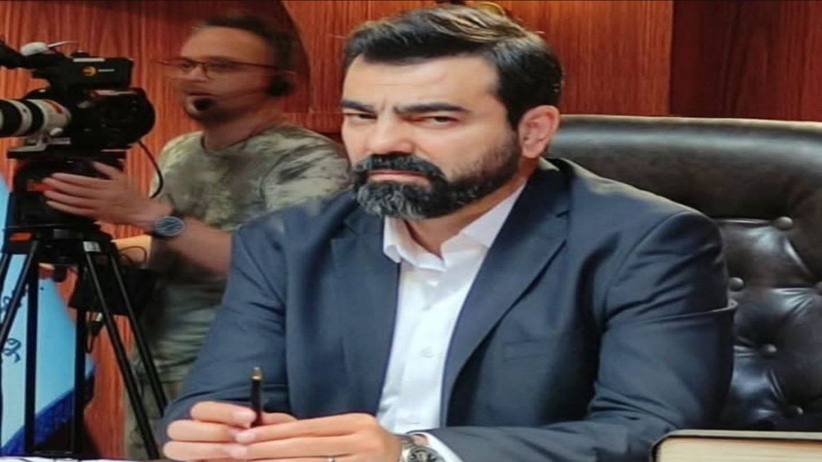 چهره روز | تغییر دیدنی و متفاوت آقای قاضی با بازی بهزاد خلج 1 تغییر دیدنی و متفاوت آقای قاضی با بازی بهزاد خلج