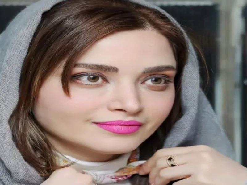 چهره دیدنی بازیگر خوش چهره سینما «بهنوش طباطبایی» با ژست جذابش