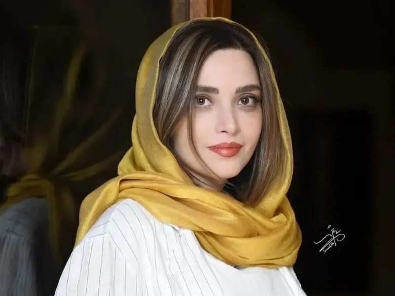 بهنوش طباطبایی در سریال «سووشون» یک عکس مادر و دختری