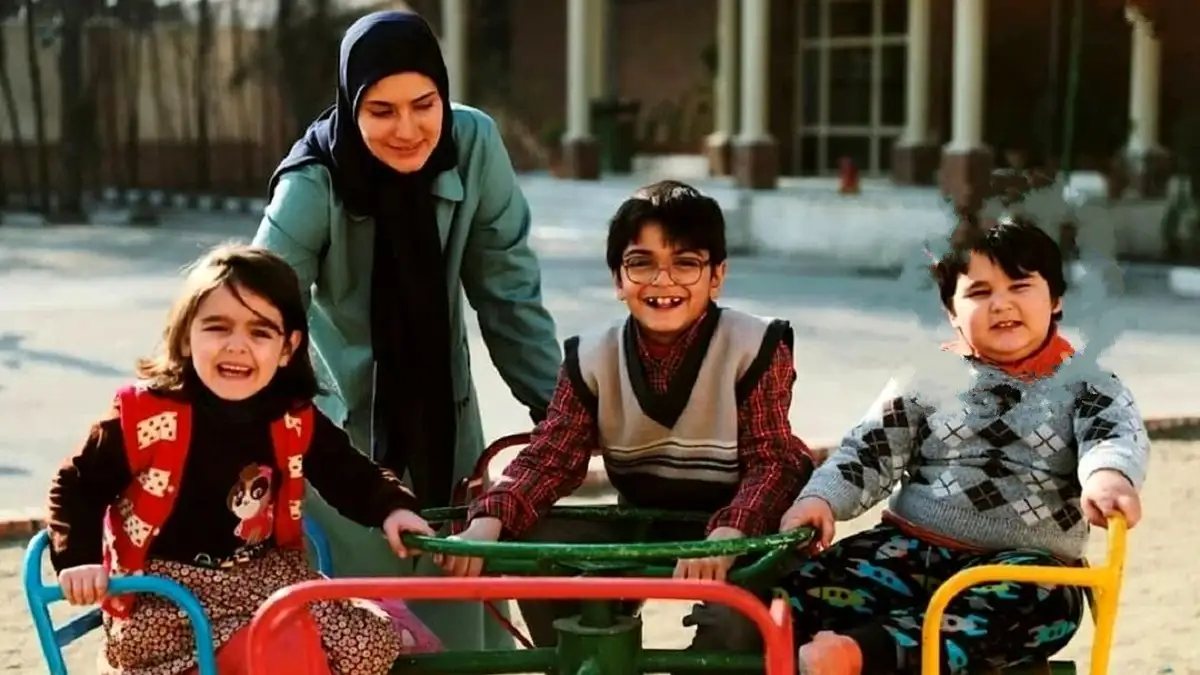 عکس «صدیقه مادر خوانده جواد» سریال بچه مهندس در 36 سالگی