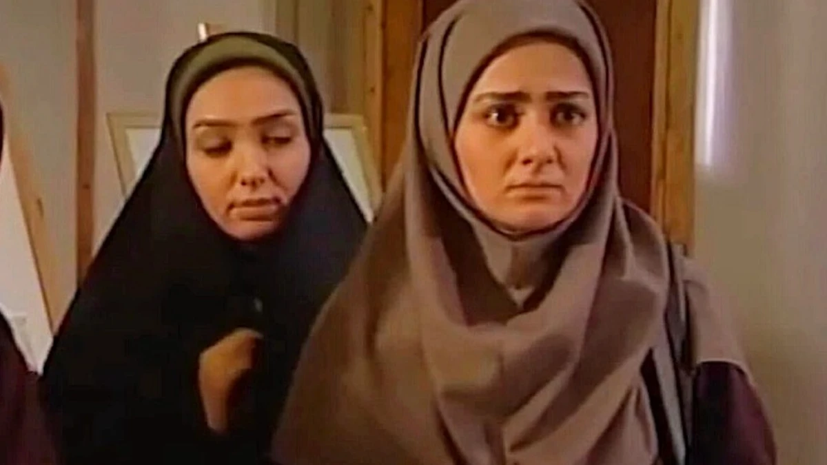 ژست جذاب بیتا سحرخیز بازیگر سریال ترانه مادری در 42 سالگی