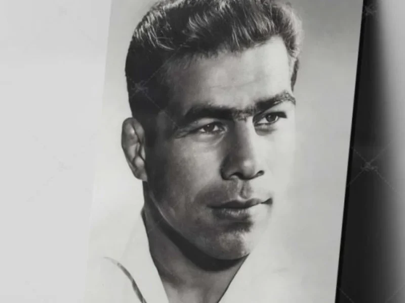«تختی» روی سکوی قهرمانی کشتی آسیا 1958 در توکیو