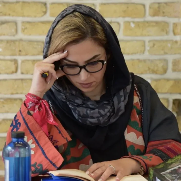 خبر روز | نگاهی به دلایل منطقی تینا پاکروان برای فضاسازی در تاسیان 7 تینا edited