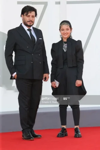 جواد عزتی در نقش‌ سرهنگ احمد خسروی در فیلم "مرد بازنده" (۱۴۰۰)