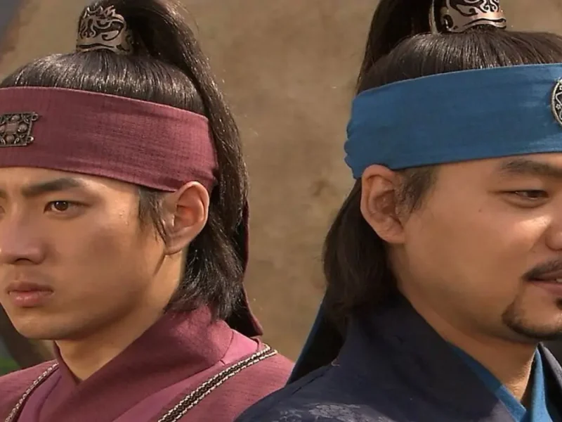 عکس «تسو» سریال جومونگ در یک رستوران در 52 سالگی