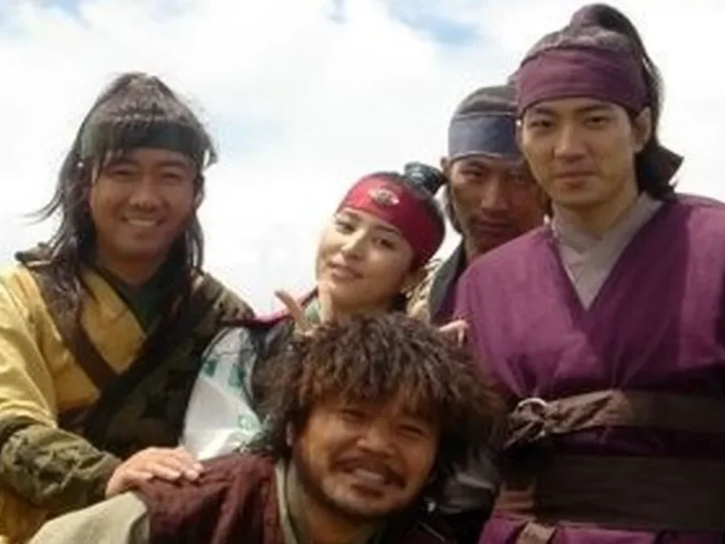 عکس بازیگران «موسونگ، هیوبو، اویی و ماری» در پشت صحنه سریال جومونگ