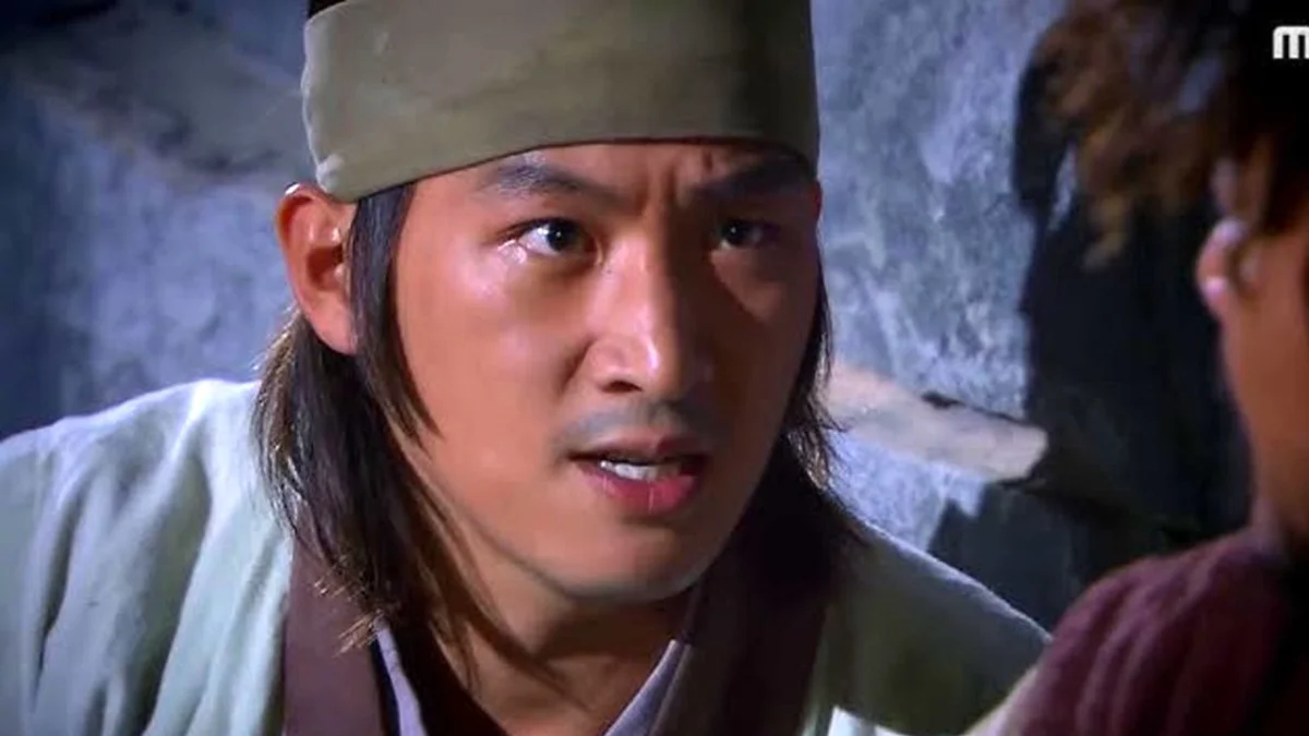 عکس اویی، یار جومونگ در آغوش مدیر اوته در پشت‌صحنه