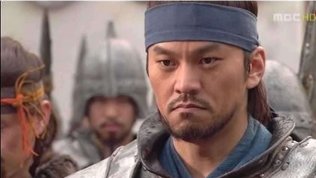 خبر روز | عکس مشاور جوسا 12 سال بعد از سریال جومونگ در کنار همسرش عکس مشاور جوسا 12 سال بعد از سریال جومونگ در کنار همسرش