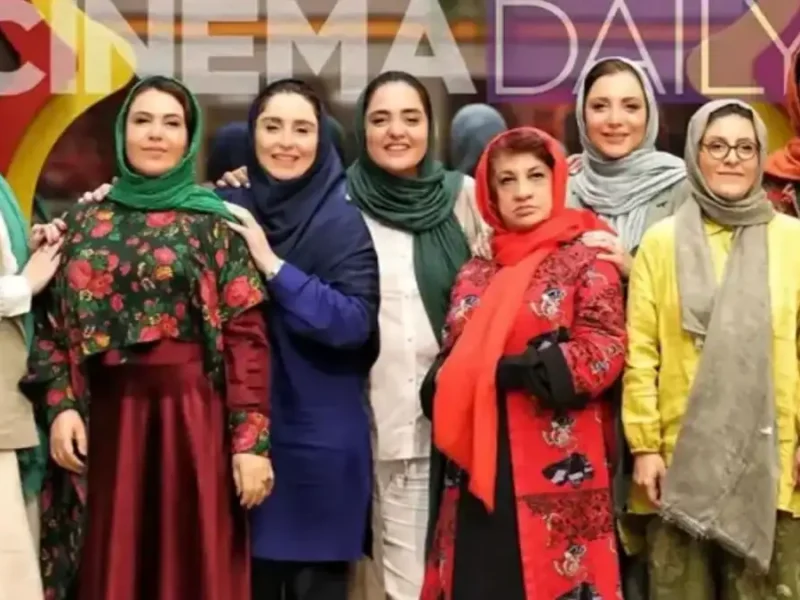 عکس از اولین دوره شرکت‌کنندگان زن در برنامه جوکر