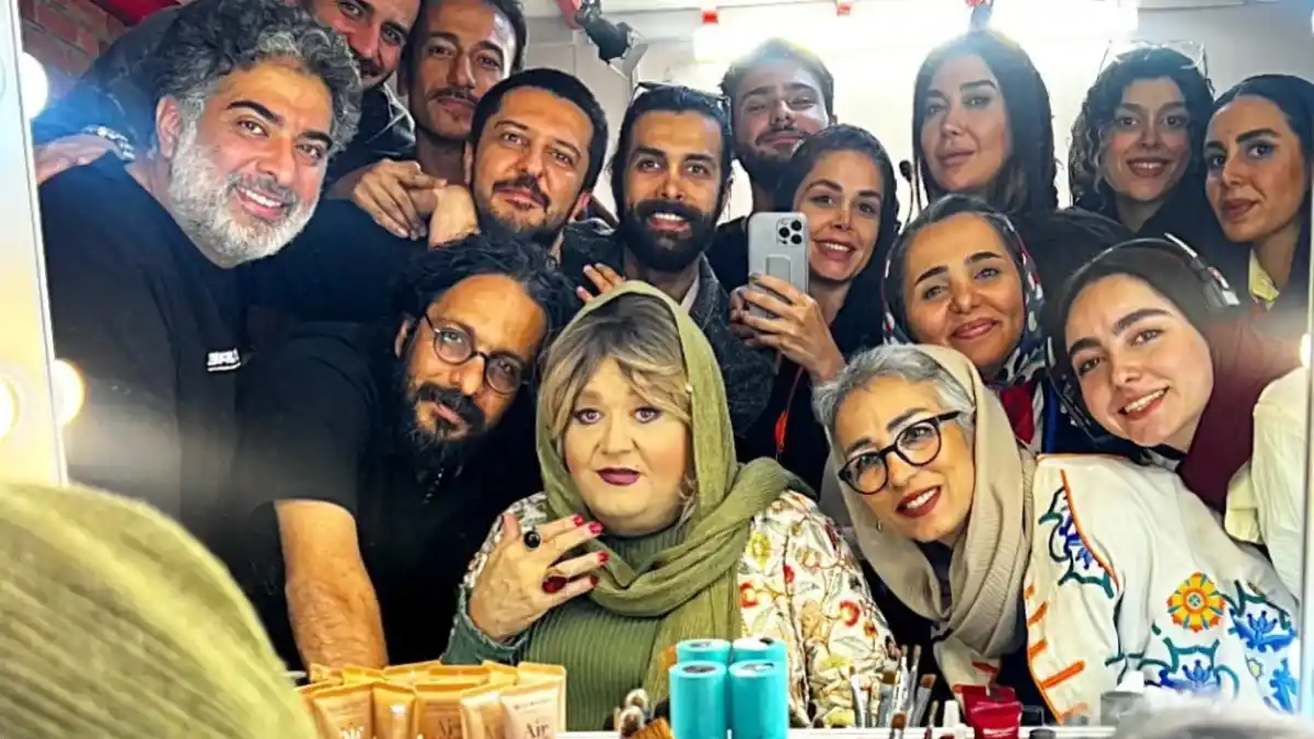 تصاویر یادگاری بازیگران از «فصل خانوادگی» جوکر۲ در اتاق گریم