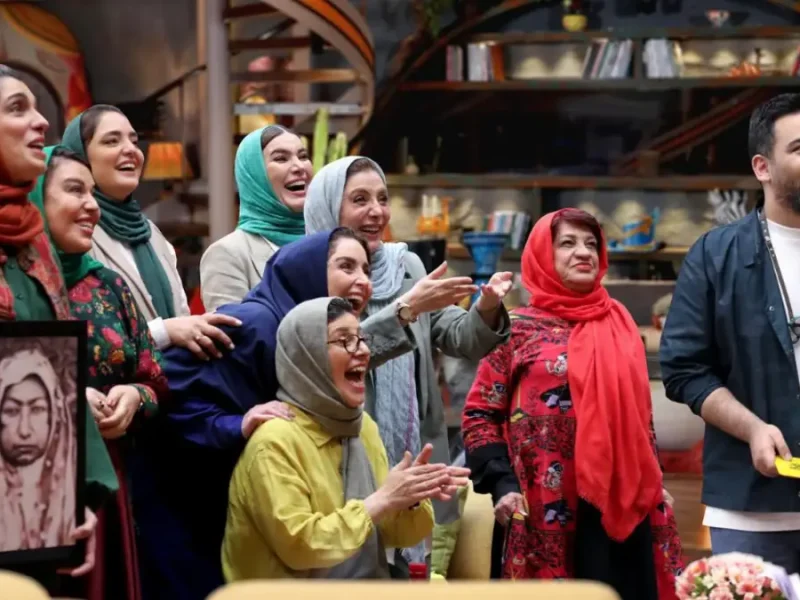 اولین عکس از شرکت‌کنندگان زن در برنامه جوکر