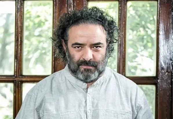 خبر روز | پرونده «وحشی» بسته نشد؛ هومن سیدی برای فصل دوم چه خوابی دیده است؟ 13 حسن معجونی 1