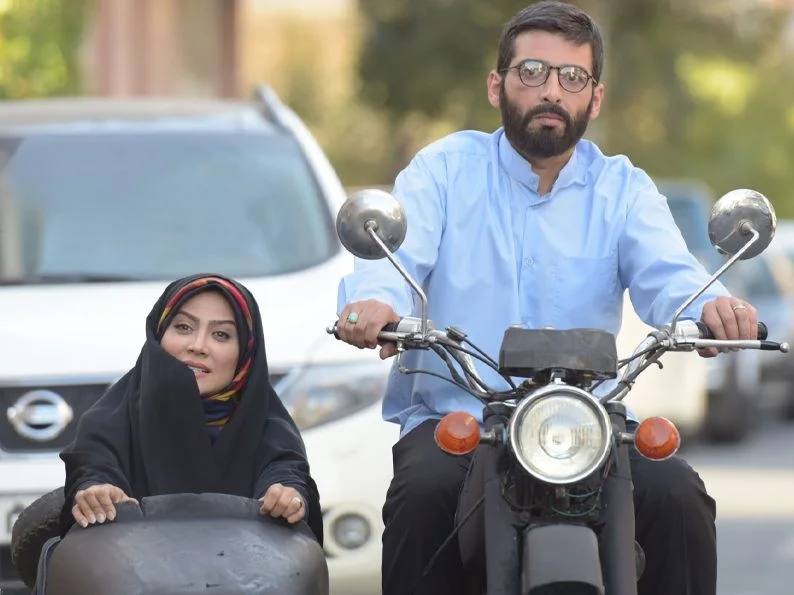 خبر روز | معرفی بازیگران پرفروشترین فیلم سینمایی سلامعلیکم حاجآقا با بازی علی صادقی 3 حمید 4