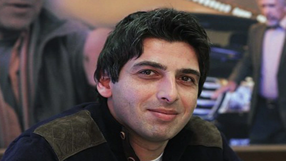 عکس دیدنی و زیبا از استایل و خنده گرم حمید گودرزی