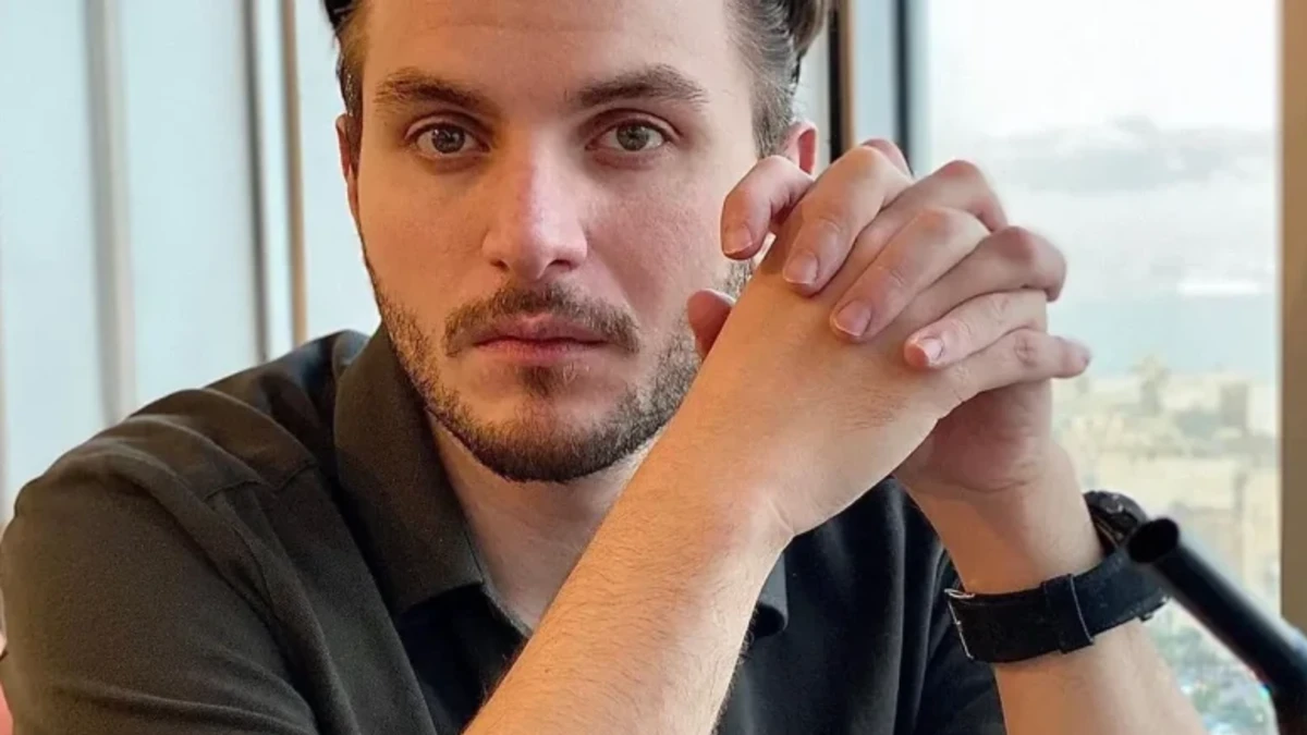 نمایی از استایل جذاب دارا حیایی