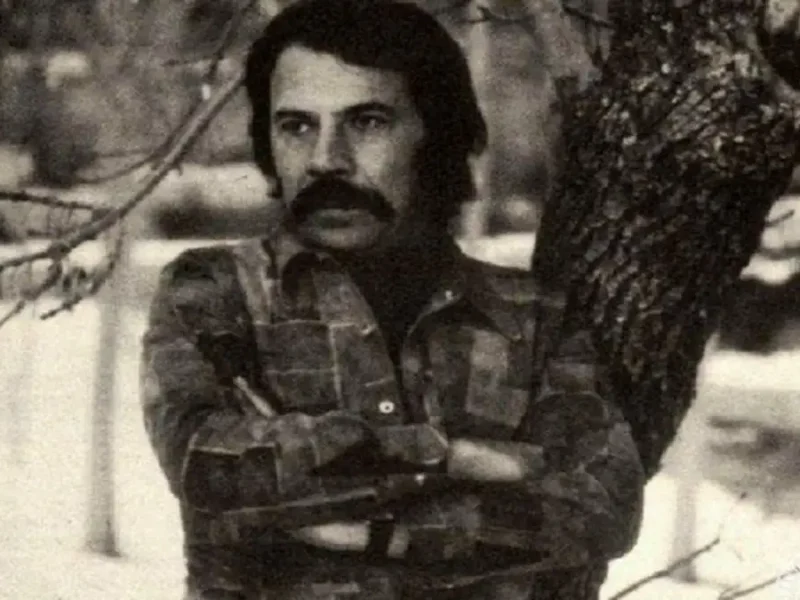 تغییر چهره "داوود رشیدی" در نمایی از فیلم خروس