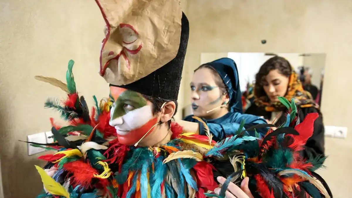 عکس‌هایی از پشت صحنه نمایش موزیکال رابین هود