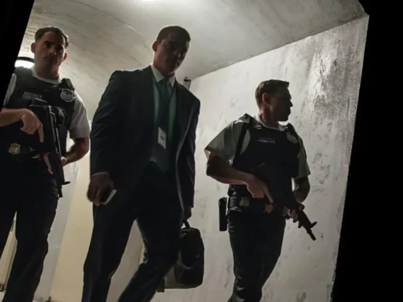 تصویر روز | تصویر جدیدی از فیلم A House of Dynamite با نقشآفرینی ربکا فرگوسن منتشر شد تصویر جدیدی از فیلم A House of Dynamite با نقشآفرینی ربکا فرگوسن منتشر شد