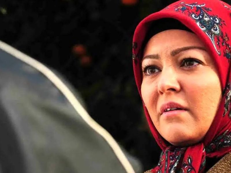 رزیتا غفاری و آناهیتا همتی