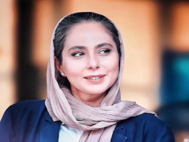 استایل و چهره جذاب "رعنا آزادی‌ور" بازیگر زخم کاری در جشن حافظ