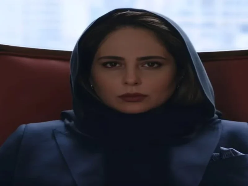 رعنا آزادی‌ور