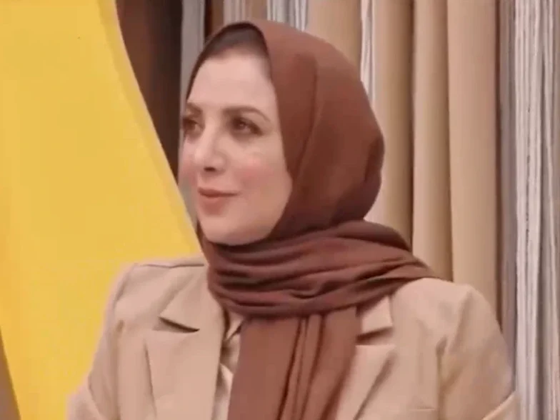 خبر روز | اجرای آهنگ گوگوش توسط محمود شهریاری در عروسی نعیمه نظامدوست 2 رویا 8 edited