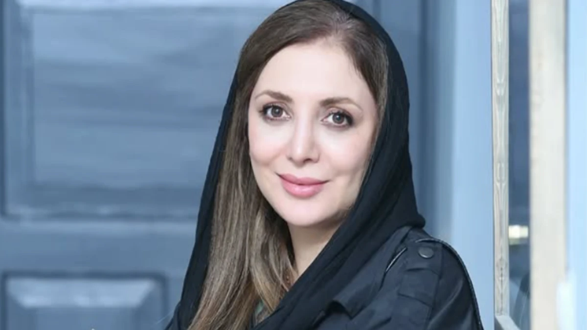 تصویر روز | رویا میرعلمی و مجسمه جذاب جوکر او رویا میرعلمی و مجسمه جذاب جوکر او