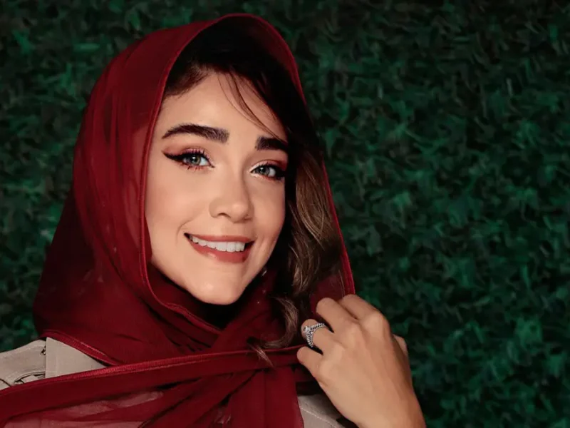 تصویر روز | عکس استایل رویا وحدتی در اکران فیلم جزایر قناری عکس استایل رویا وحدتی در اکران فیلم جزایر قناری