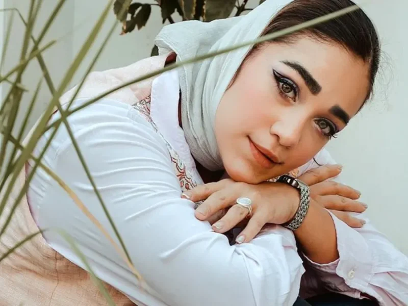 استایل رویا وحدتی بازیگر فیلم «جزایر قناری»