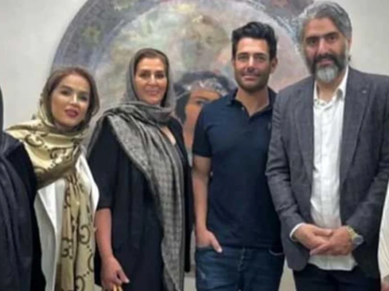 نمایی زیبا از دکوراسیون سالن زیبایی ساره بیات و خواهرش سروین