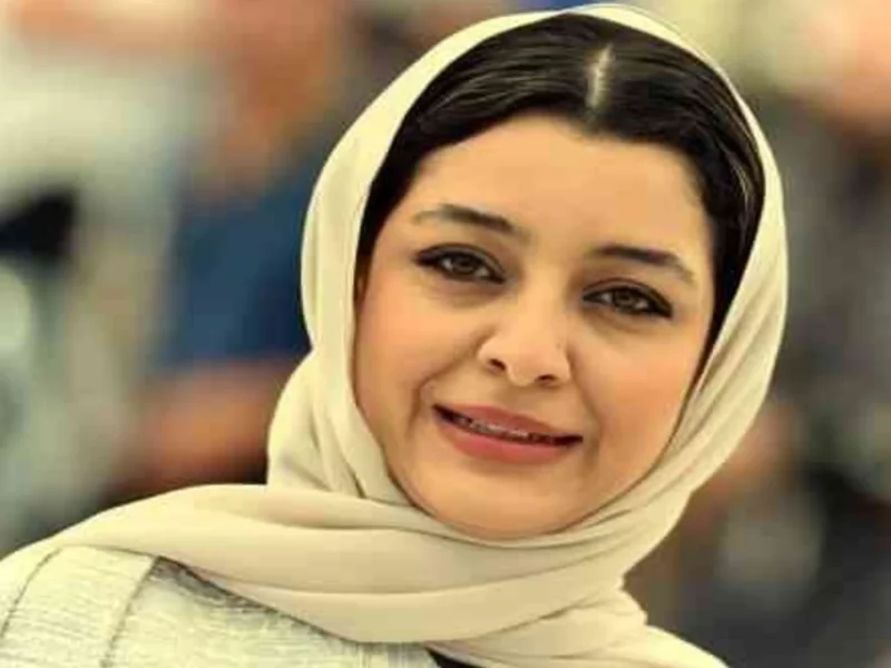 تصویر روز | ظرف های خیلی خاص و گران قیمت خانه ساره بیات برای پذیرایی ظرف های خیلی خاص و گران قیمت خانه ساره بیات برای پذیرایی