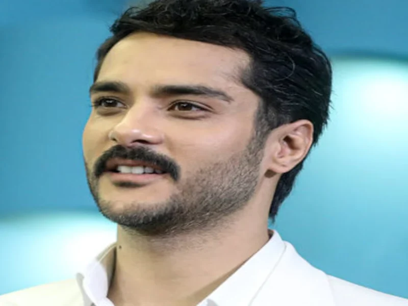 خبر روز | هامون پسر زیبای ساعد سهیلی در کنار عمو و پدر بزرگش 9 هامون پسر زیبای ساعد سهیلی در کنار عمو و پدر بزرگش