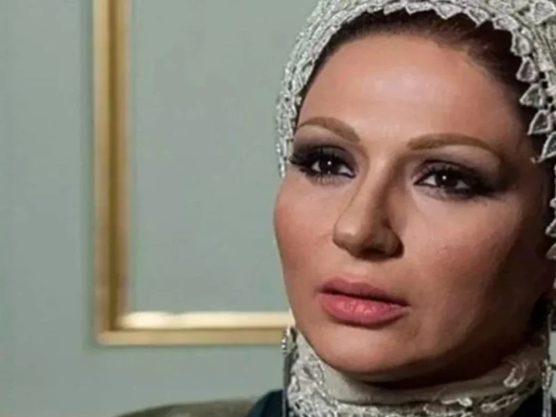 ساغر عزیزی «فرح دیبا» سریال معمای شاه در 47 سالگی