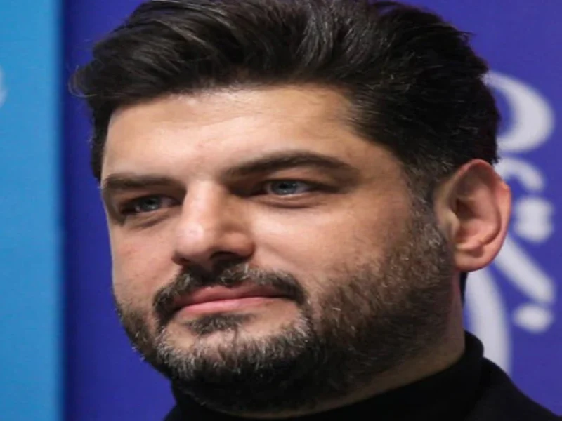 تصویر روز | سام درخشانی به همراه دختر گلشون برکه سام درخشانی به همراه دختر گلشون برکه