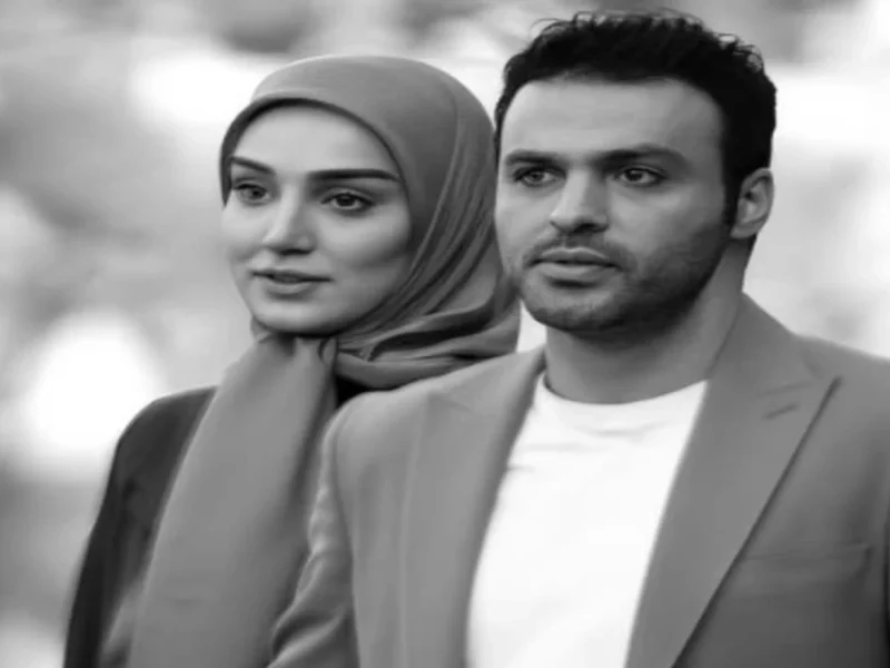 استایل تمام مشکی سامان صفاری بازیگر نقش «سامان صمدی» در «ناریا»